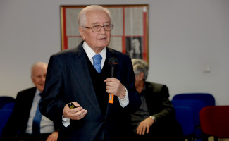 TÜBA Honorary Member Prof. Dr. Sadık Kakaç was presented with the ‘Luikov Medal’… 