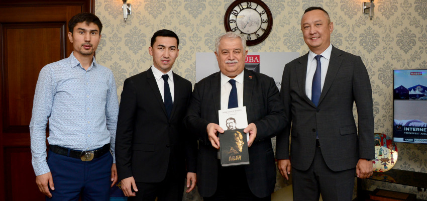 Kazak Heyetten TÜBA’ya Ziyaret