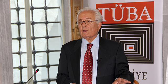 TÜBA Honorary Member Prof. Dr. Sadık Kakaç was at the Rabi Medrese for the TÜBA-Academy Conference