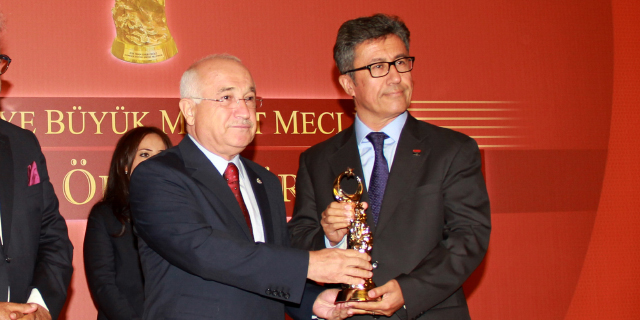 TÜBA Principle Member of Prof. Dr. Taner Demirer was Presented the TBMM (Grand National Assembly of Türkiye) Honorary Award