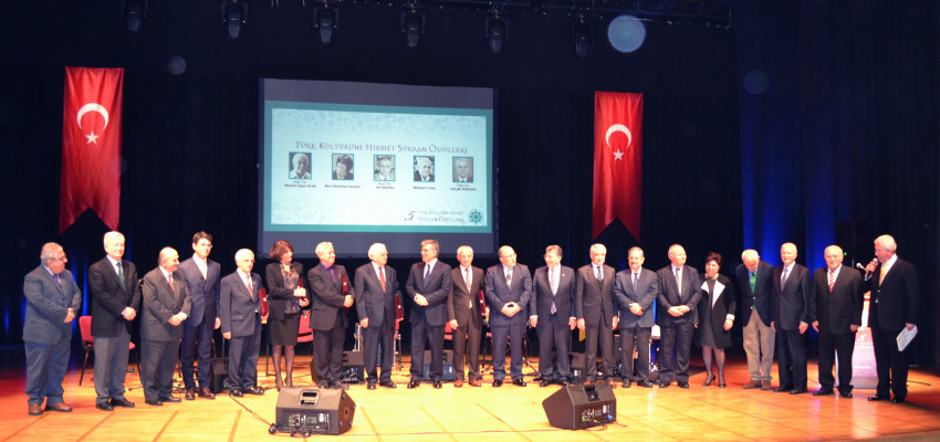 TÜBA Üyelerine ‘5.Türk Kültürüne Hizmet Şükran Ödülü’